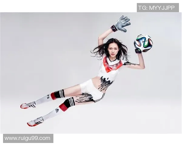 印足球明星体恤图片展现运动魅力与时尚风潮的完美结合